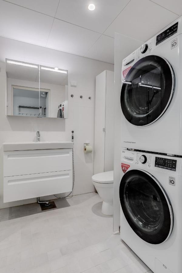 Tapiola Oak Apartment เอสโป ภายนอก รูปภาพ