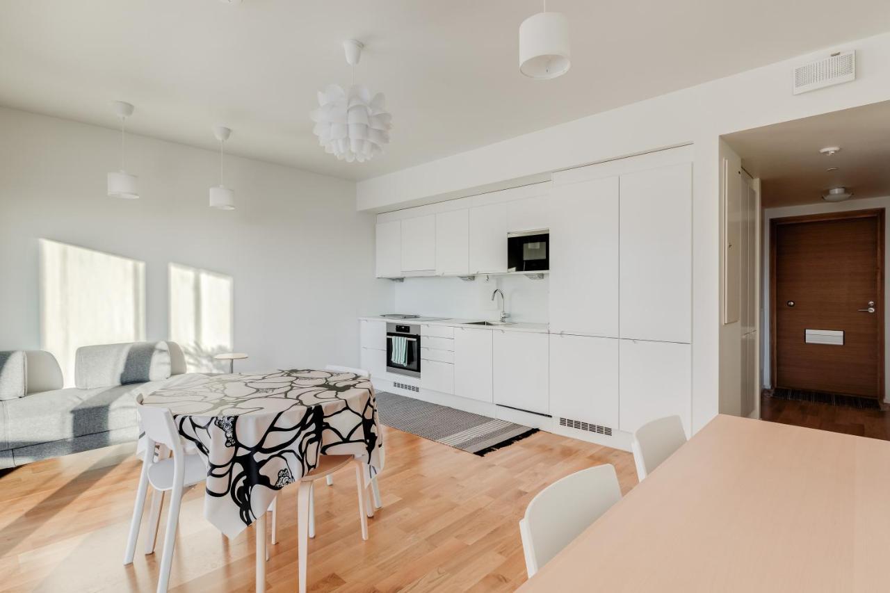 Tapiola Oak Apartment เอสโป ภายนอก รูปภาพ